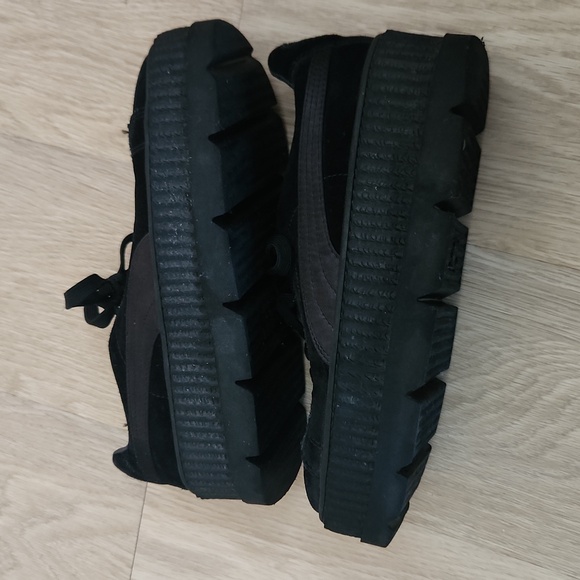 Size 9 Fenty Puma by Rihanna suede lace up sneaker - Picture 4 of 7